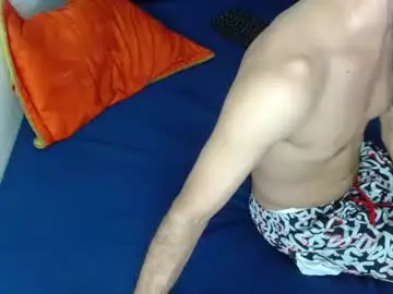 Chaturbate Live Sex Cam of boyg_hots