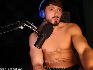 Chaturbate Best live sex cam show of travonidas