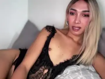 Chaturbate Free Porn Cam of azalea_cum69