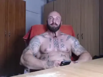 Chaturbate Live Porn of strongivan
