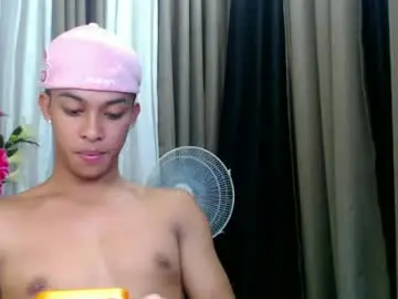 Chaturbate Nude Webcam of hunk_edward