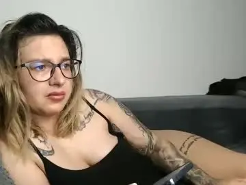Chaturbate Live Sex Cam of larysalovexxx94