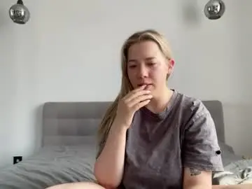 Chaturbate Sex Chat of alyrasun