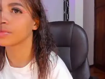 Chaturbate Best live sex cam show of moonrose_1
