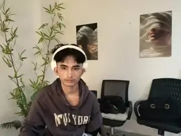 Chaturbate Nude Webcam of alluring_alpha