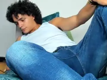 Chaturbate Sex Cam of master_dominant_777