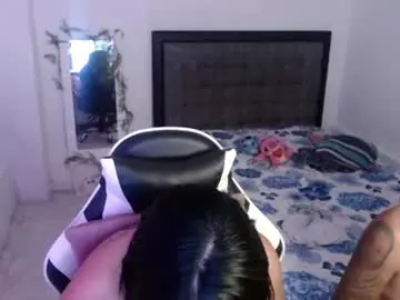 Chaturbate Adult Webcam of ari_2dcouple