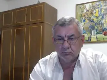Chaturbate Watch Live Sex Cams of machomale3