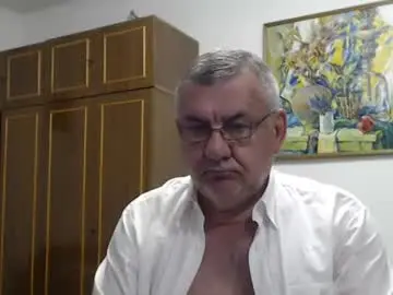 Chaturbate Watch Live Sex Cams of machomale3