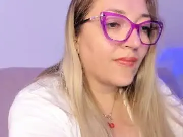 Chaturbate Live Sex Cam of naty__mature_