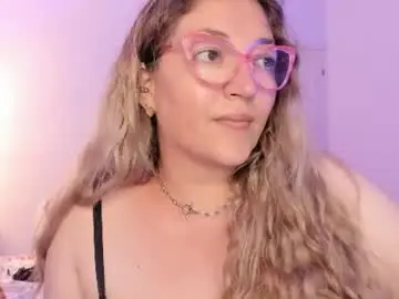 Chaturbate Sex Chat of naty__mature_