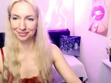 Chaturbate Adult Webcams of cute_smile_shy