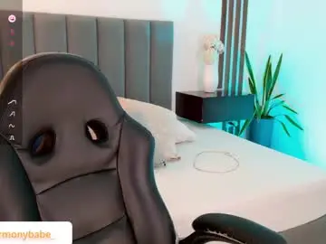 Chaturbate Free Live Porn of harmonybabe_
