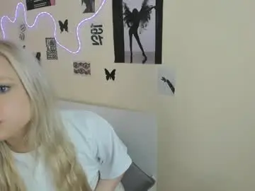 Chaturbate Free Porn Cam of satinpresence