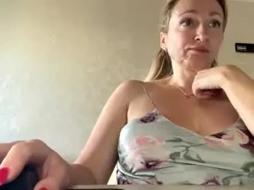 Chaturbate Live Sex Cam of gentlefever