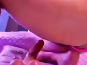 Chaturbate Live Sex Cam of muriel_belovv