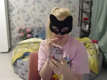 Chaturbate Watch Live Sex Cams of emily_york18
