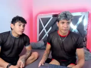 Chaturbate Best live sex cam show of robertmiller21