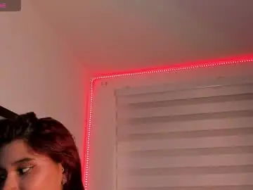 Chaturbate Live Sex Cam of aurora_blazee