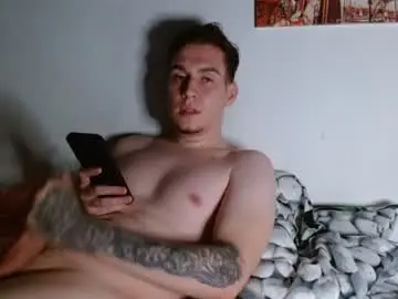 Chaturbate Live Sex Cam of magic_fantasy77