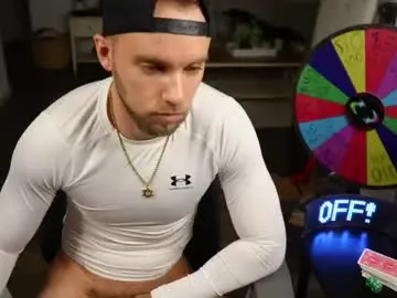 Chaturbate Sex Cam of troy_greenxo