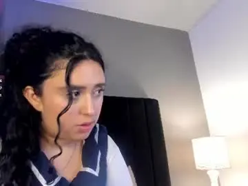 Chaturbate Watch Live Sex Cams of isaxcurves