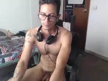 Chaturbate Adult Video Chat of julfigo