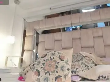 Chaturbate Sex Cam of tashi_cute7