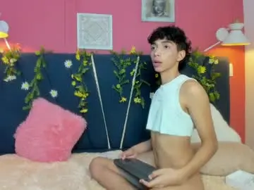 Chaturbate Live Sex Cam of ero_boy40
