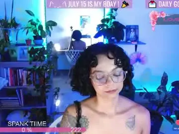 Chaturbate Best Webcam of sweet_bluee