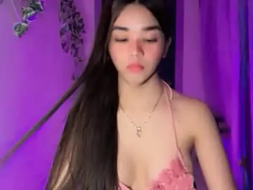Chaturbate Adult Webcams of femylove