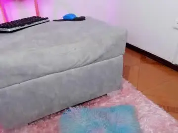 Chaturbate Watch Live Sex Cams of ale_alejandra