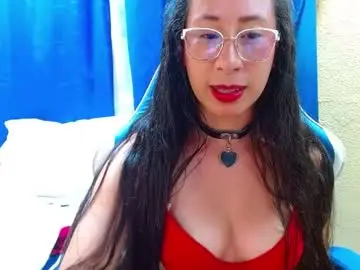 Chaturbate Adult Video Chat of gia_leinn