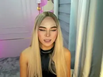 Chaturbate Live Sex Cam of hugecock_bella
