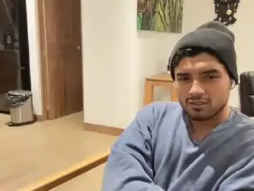 Chaturbate Live Sex Cam of bdever7