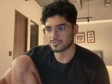 Chaturbate Live Sex Cam of bdever7