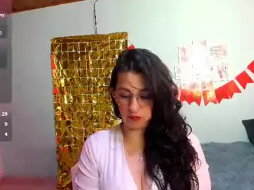 Chaturbate Live Sex Cam of talia_mystic