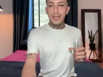 Chaturbate Watch Live Sex Cams of noah_and_steven