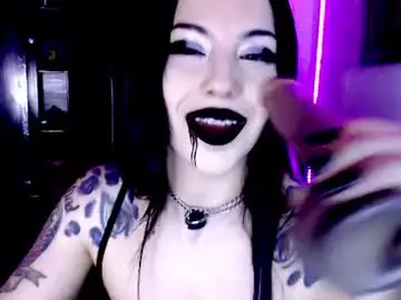Chaturbate Live Sex of emearld_black