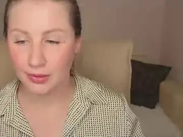 Chaturbate Live Sex Cam of helens_lov