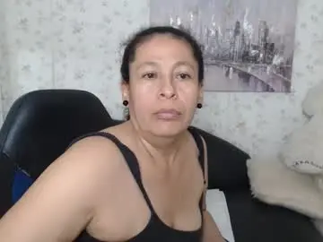 Chaturbate Live Sex Cam of mature_martina_
