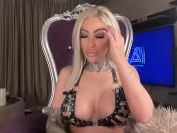 Chaturbate Live Sex Cam of mistresssaida