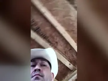 Chaturbate Live Sex Cam of countryjoe2002