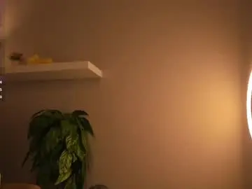 Chaturbate Sex Cam of angel_sapphire_