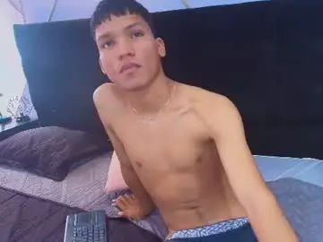 Chaturbate Free Porn Cam of kirossinclair