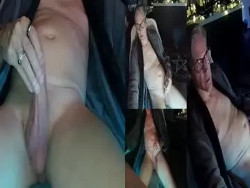 Chaturbate Watch Live Sex Cams of d_j_strokes
