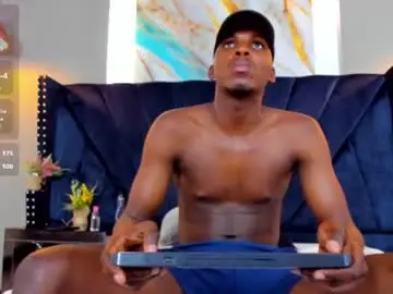 Chaturbate Live Porn of lucas_paredes