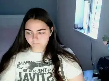 Chaturbate Free Live Porn of ellies_8