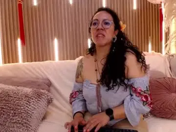 Chaturbate Free Live Porn of velvet_curly
