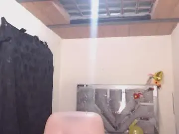 Chaturbate Live Sex Cam of toxxxic_cams